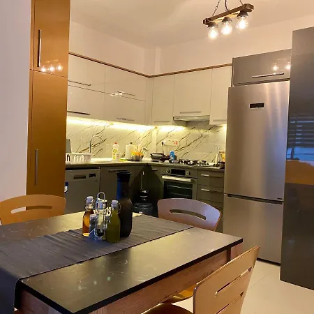 דירה Luxurious Brand New In The Centre *