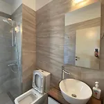 公寓 Luxurious Brand New In The Centre